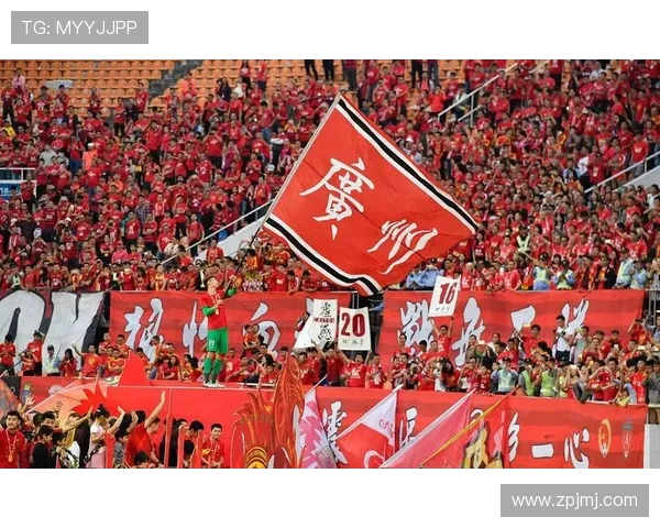 张琳芃寄语广州球迷:共赴球队未来征程 张琳芃寄语广州球迷:共赴球队未来征程